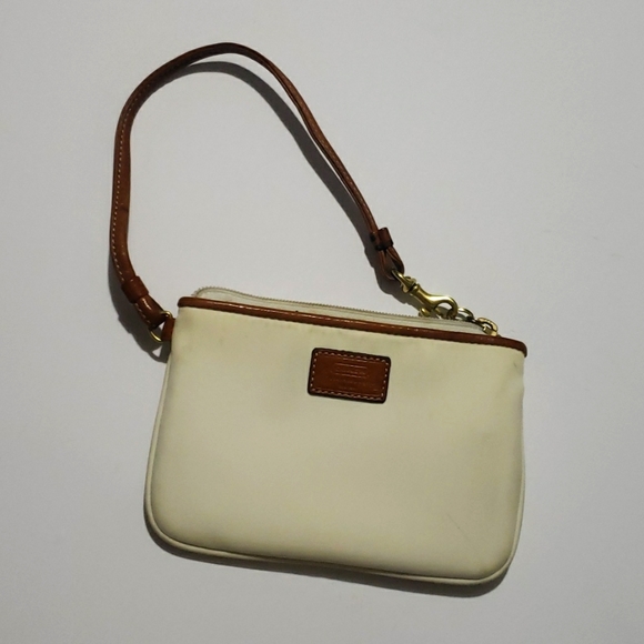 Coach Handbags - Coach Off White Wristlet Wallet